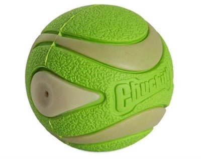 Chuckit Max Glow Ultra Squeekerbal Groen - Best4pets.nl